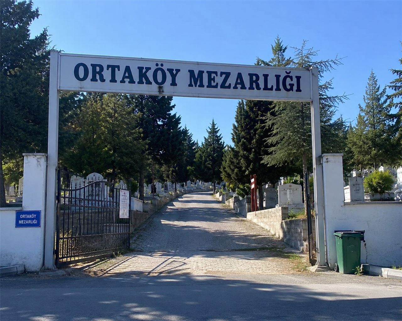 Cebeci Asri Mezarlığı